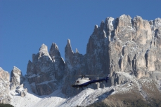 Modellflug in Tiers am Rosengarten in den Dolomiten_10